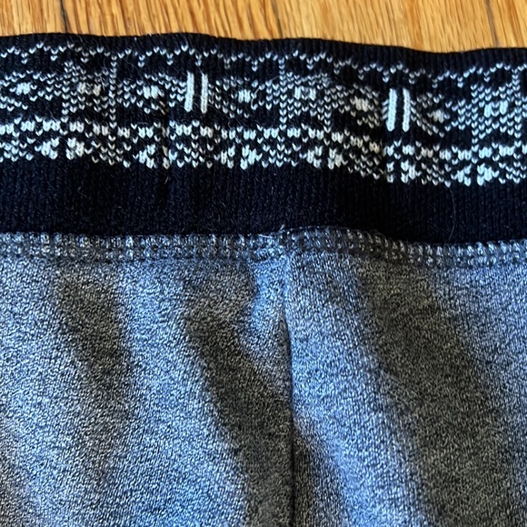 American Eagle Joggers - Picture 5 of 6
